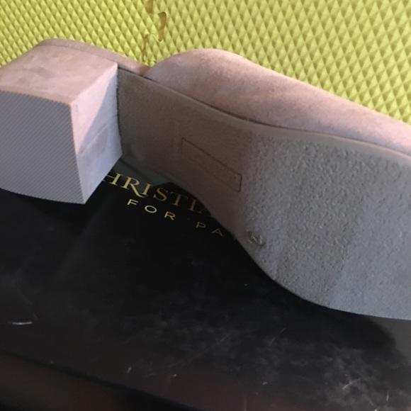 🌹🌹NWT  Suede Size 12 New Never Worn Clogs opened Toe. Gorgeous casual shoes - Picture 2 of 3